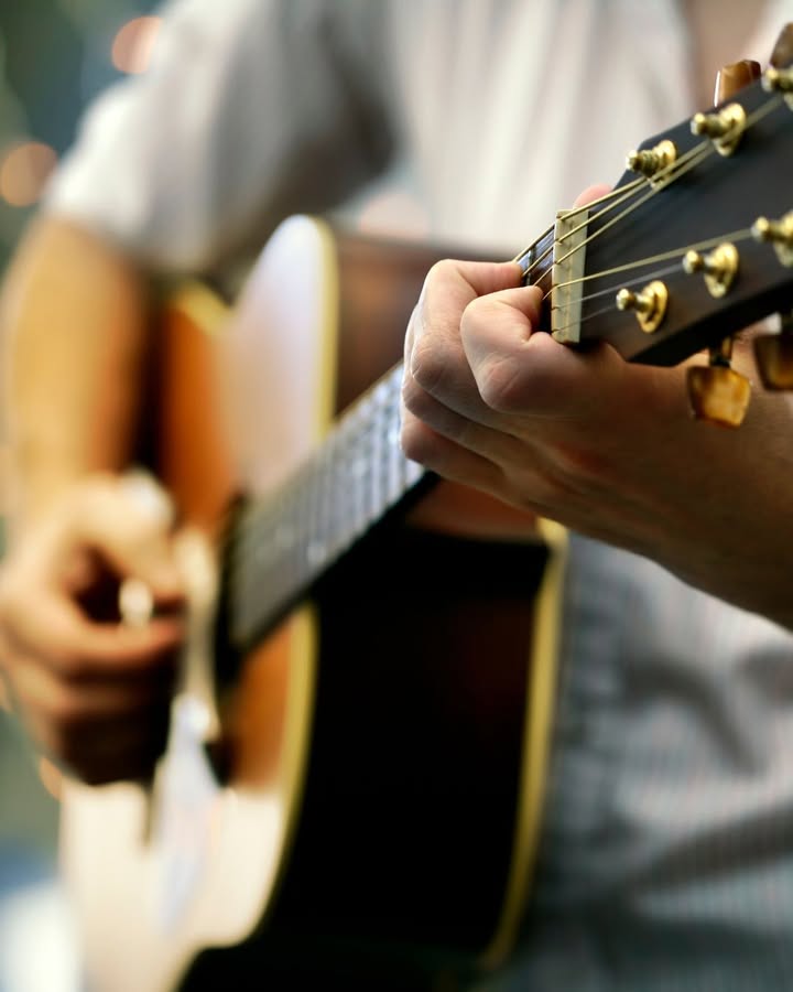 Featured image for “Friday Night Live at The Northern: Happy Hour, $10 Cocktails, Live Music, and Good Vibes at Great Northern Hotel”