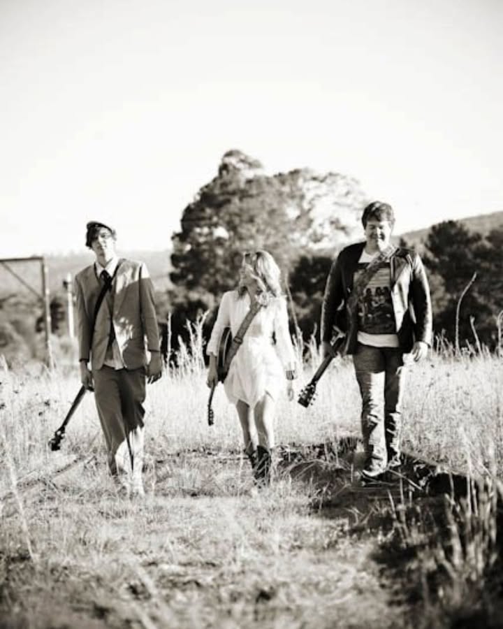 Featured image for “Live Music Extravaganza: Happy Hour, $10 Cocktails, Raffles, and Vanessa Lea & The Roadtrain at Great Northern Hotel”